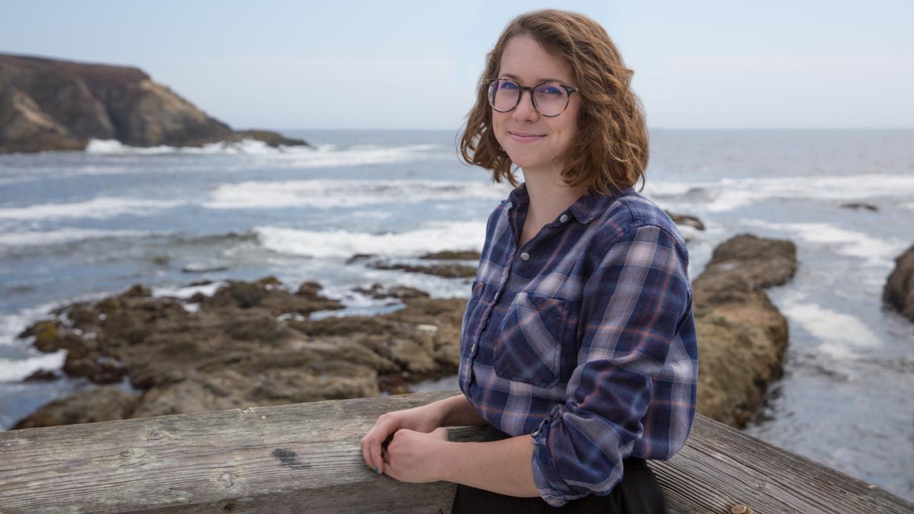 Thanks to philanthropic support, senior Emily Meyers, an Evolution, Ecology, and Biodiversity major, was able to conduct research at the Bodega Marine Laboratory. Photo Credit: David Slipher/UC Davis. Emily Meyers, an evolution, ecology and biodiversity major